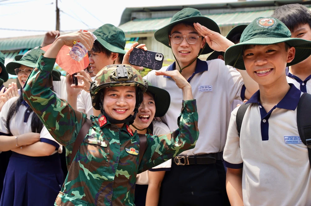 diễu binh 30-4 (17).jpg