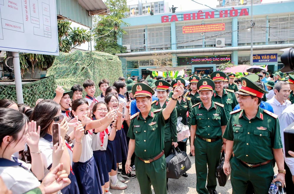 diễu binh 30-4 (32).jpg