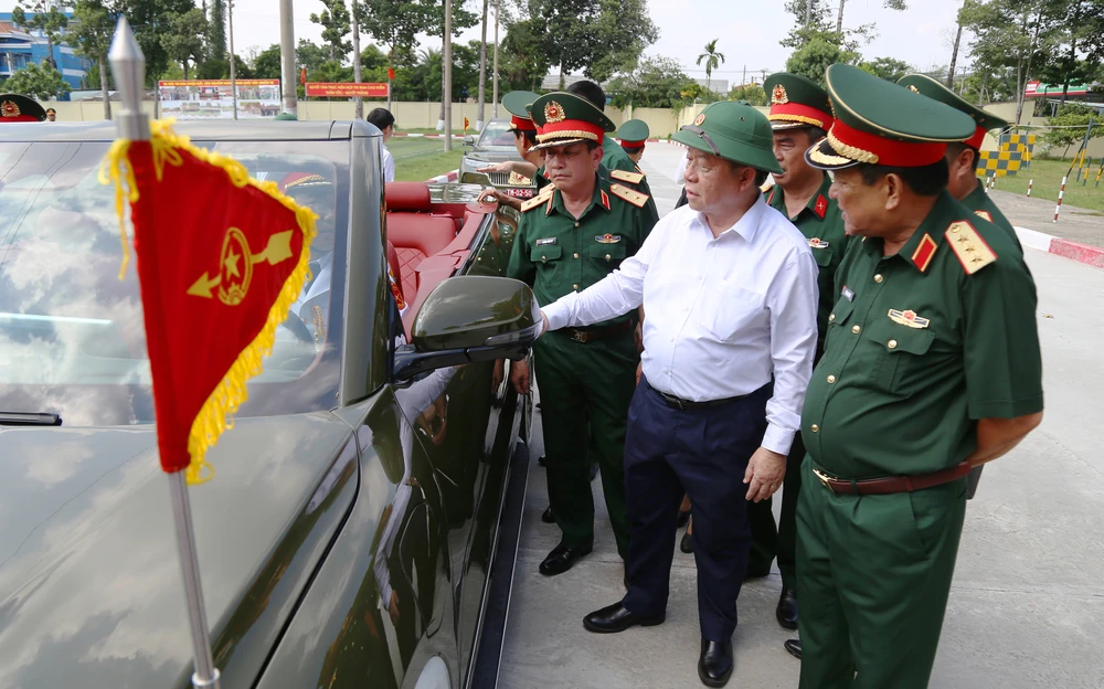 diễu binh 30-4 (14).JPG