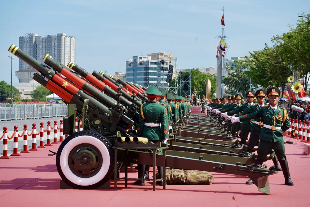 diễu binh 30-4 (3).JPG