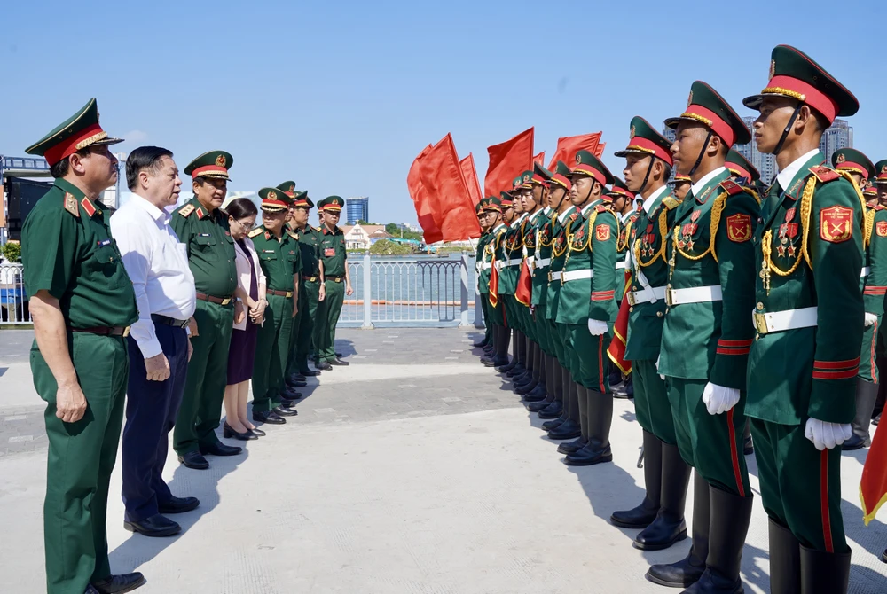 diễu binh 30-4 (4).JPG
