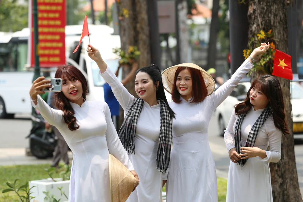 dinh độc lập (29).JPG