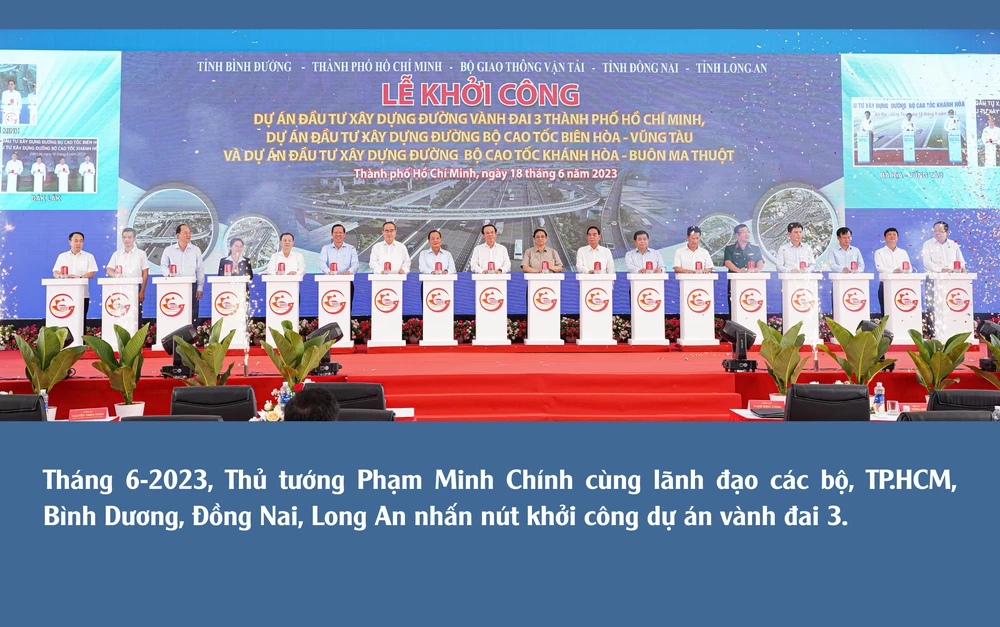 50 năm vươn mình (16).png