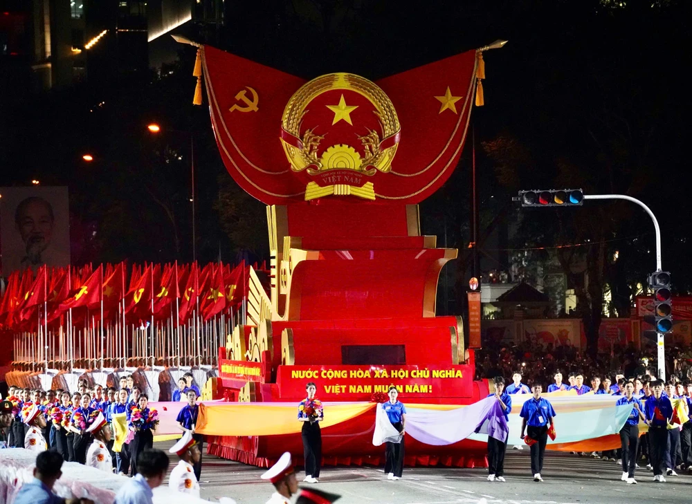 diễu binh 30-4 (15).jpg