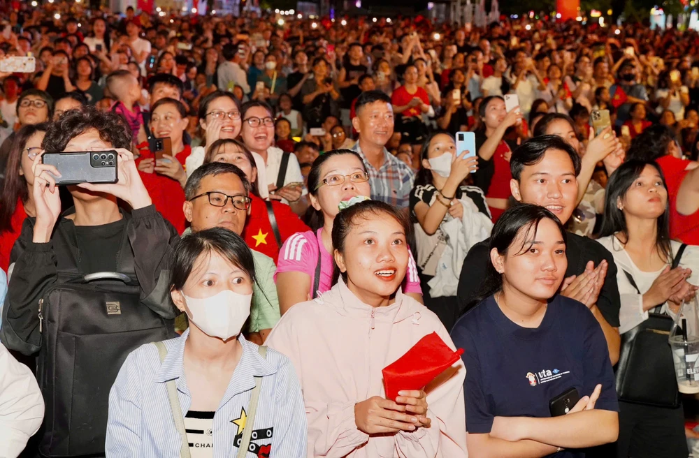 đại lễ 30-4 (6).jpg