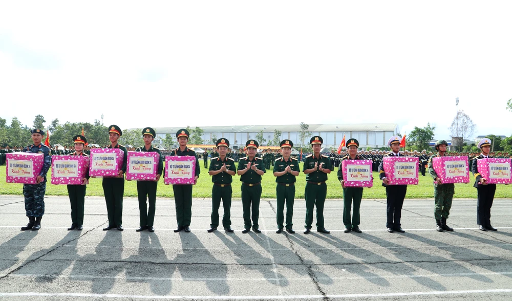 diễu binh 30-4 (14).JPG