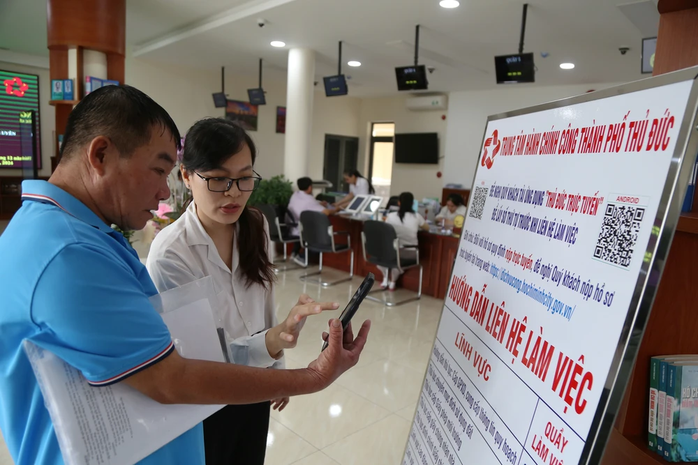 đội ngũ cán bộ (26).JPG