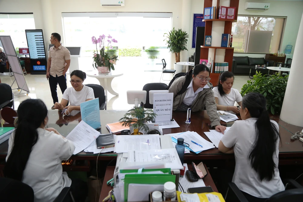 đội ngũ cán bộ (27).JPG