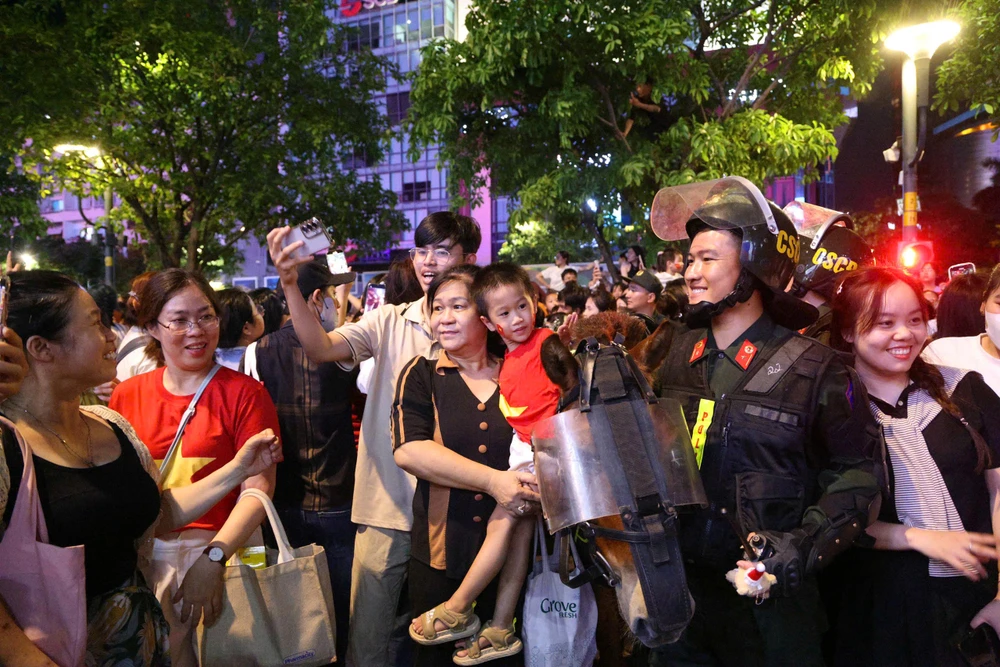 đại lễ 30-4 (10).jpg