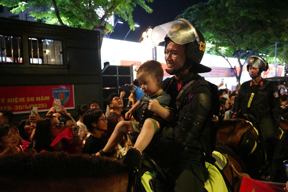 đại lễ 30-4 (15).jpg