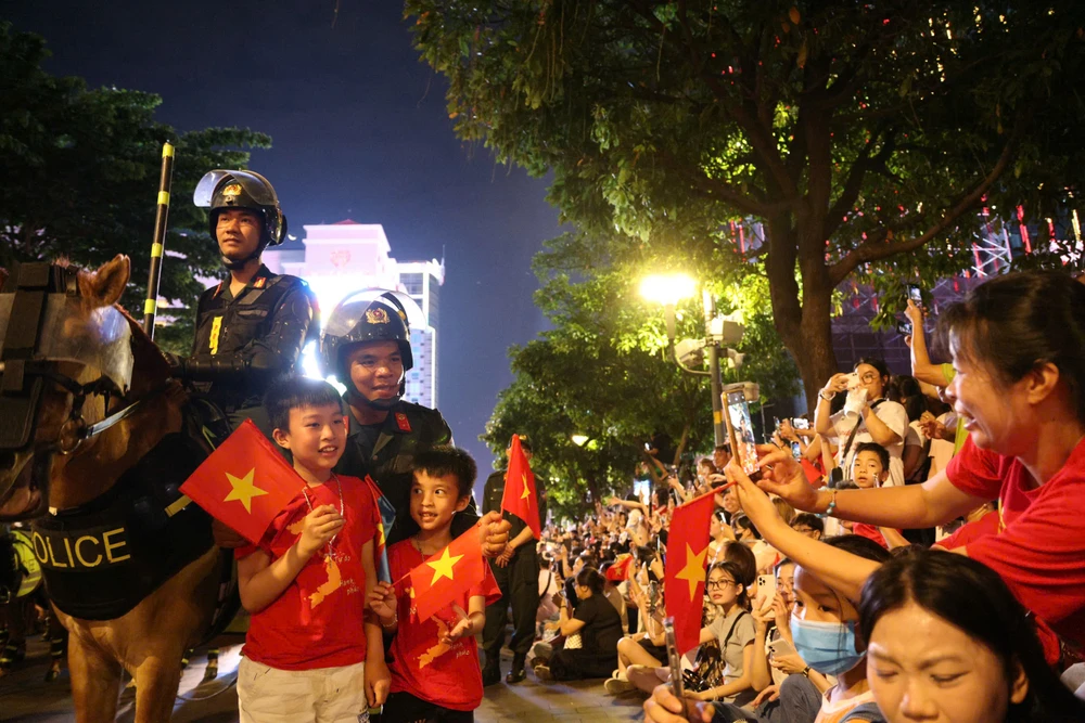 đại lễ 30-4 (8).jpg