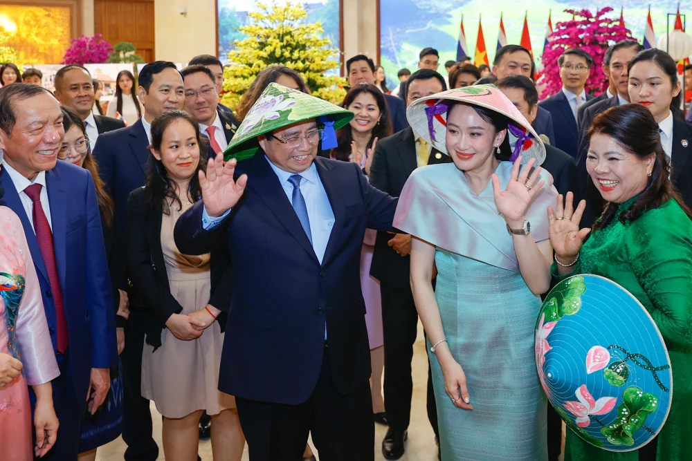 Thủ tướng thái lan (10).jpg