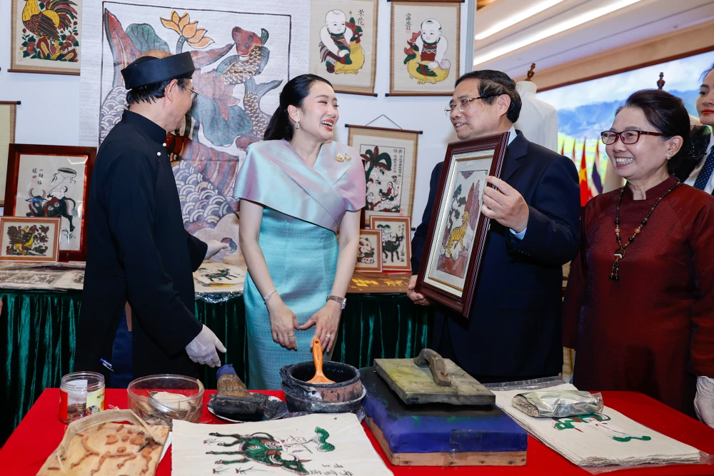 Thủ tướng thái lan (4).jpg