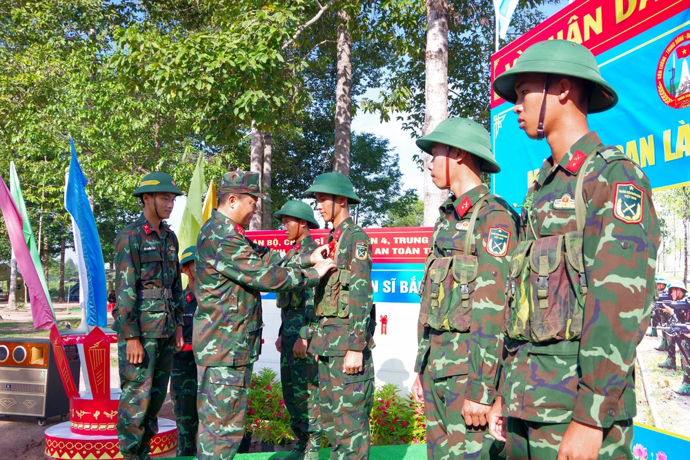 3 tiếng nổ (2).JPG