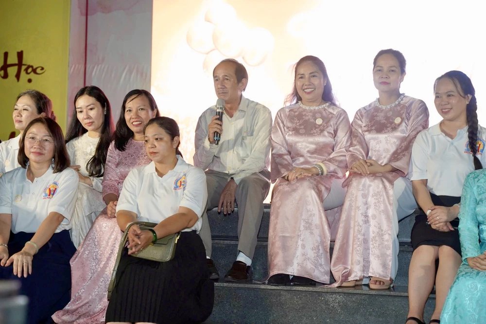 trạm thanh xuân.jpg