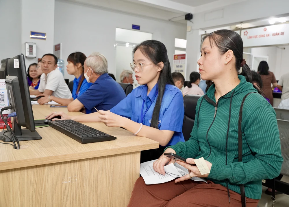 chính quyền 2 cấp (2).JPG