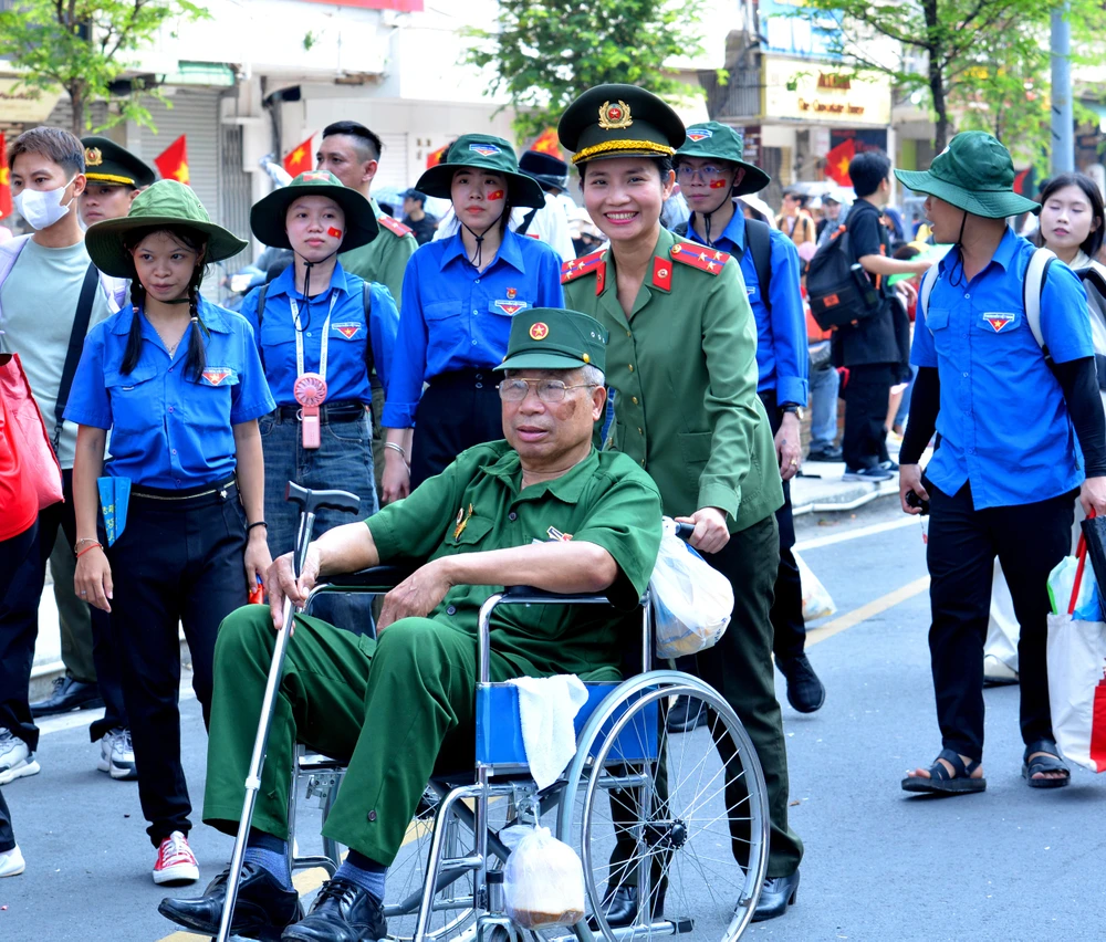 TIẾP NỐI TRUYỀN THỐNG CHA ANH_NGUYỄN HỒNG QUANG PHƯƠNG.jpg