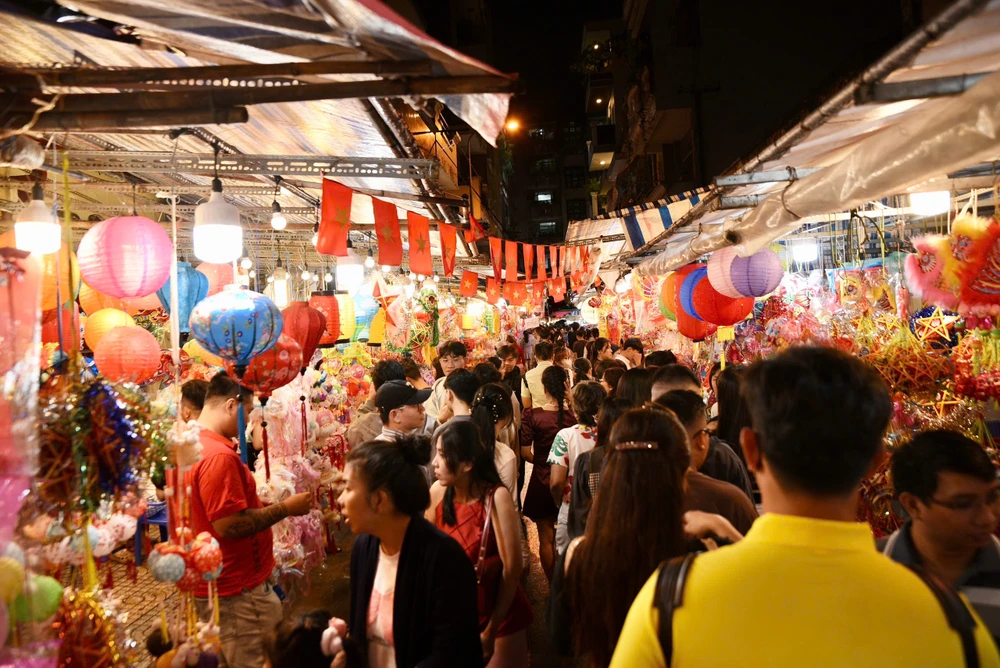 Phố lồng đèn.jpg