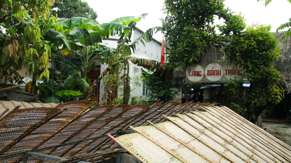 bánh tráng (1).jpg