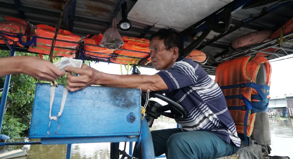 ông bảy đò (4).jpg