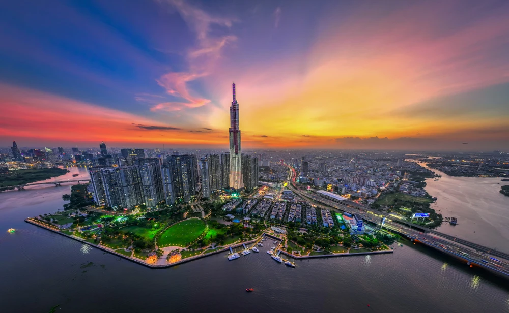 Hoàng hôn trên sông Sài Gòn - Đỗ Bá Hưng.jpg