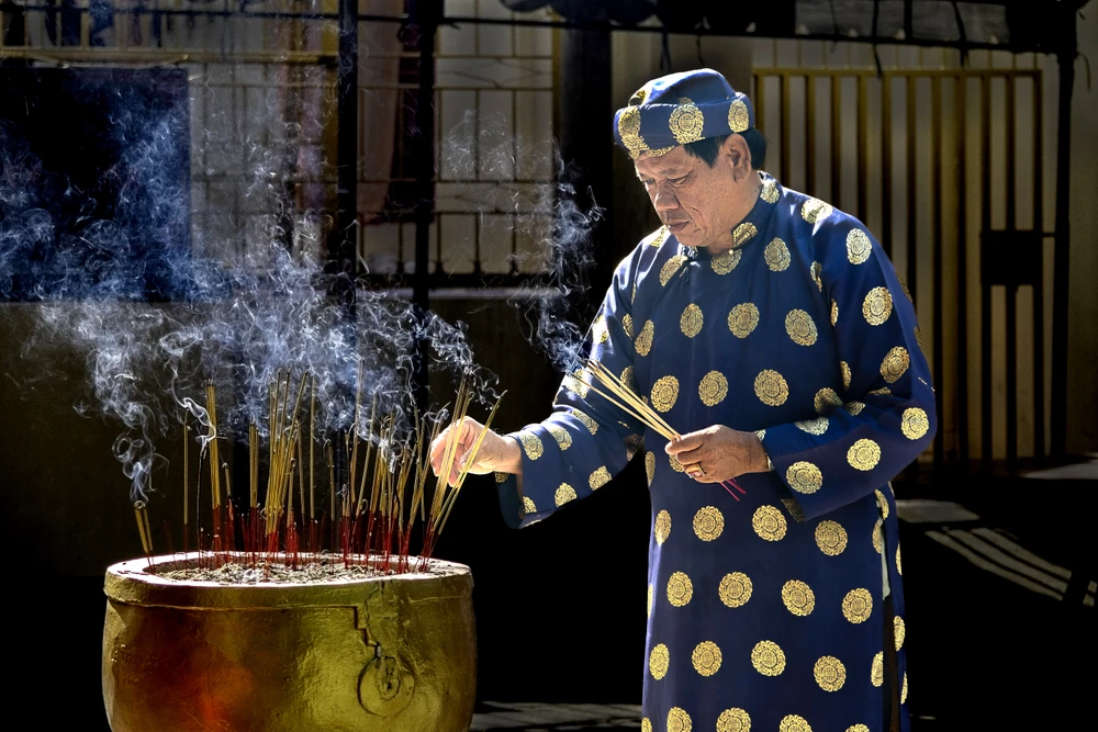 Nguyện cầu ngày xuân - Nguyễn Văn Tuấn.jpg