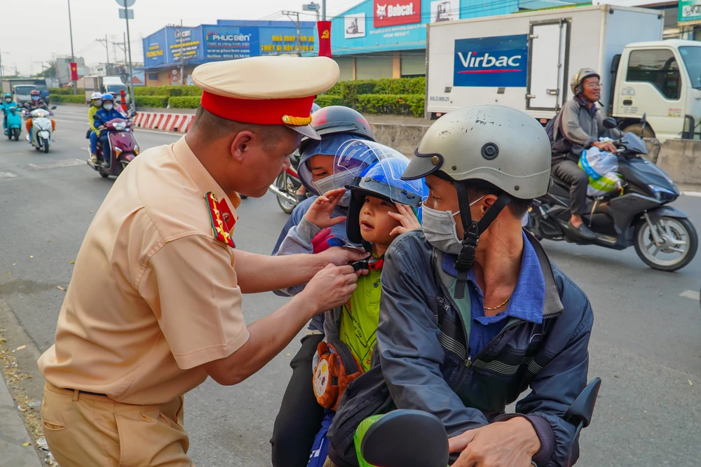 Niềm vui ngày Tết - Nguyễn Hồng Phong.jpg