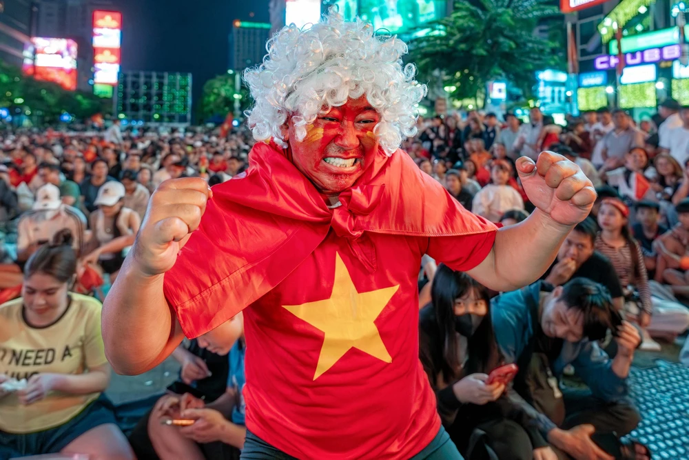 sắc màu mới (2).jpg