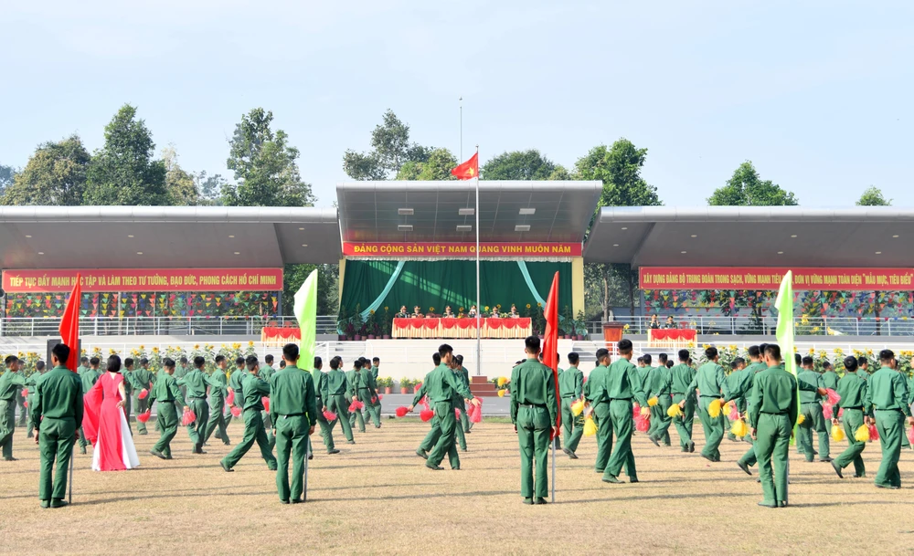 sắc màu mới (2).jpg