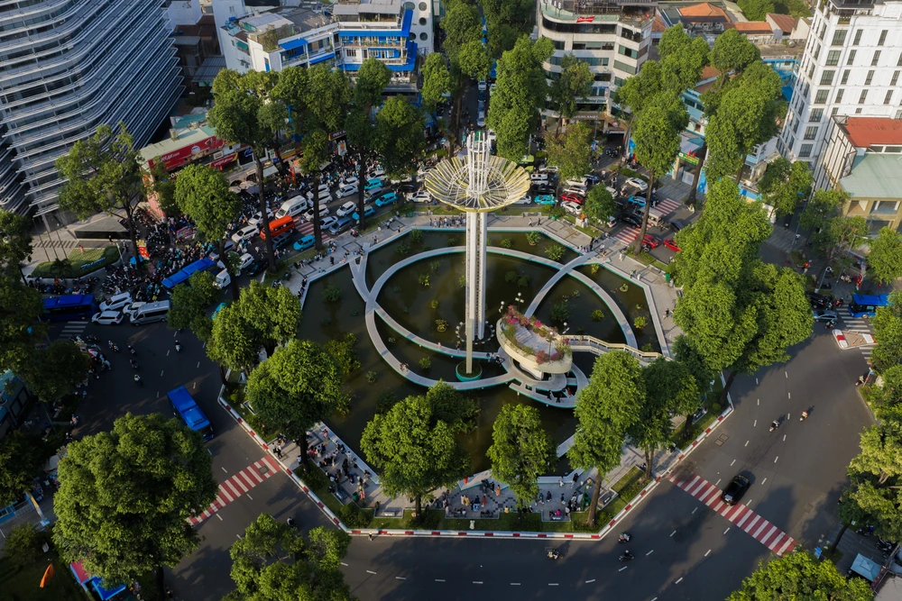 HỒ CON RÙA - ĐIỂM THAM QUAN VÀ CHECK-IN_NGUYỄN TẤN NGHĨA.jpg