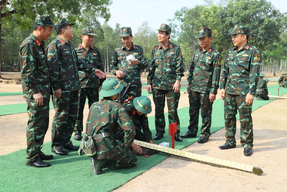 3 tiếng nổ (2).jpg