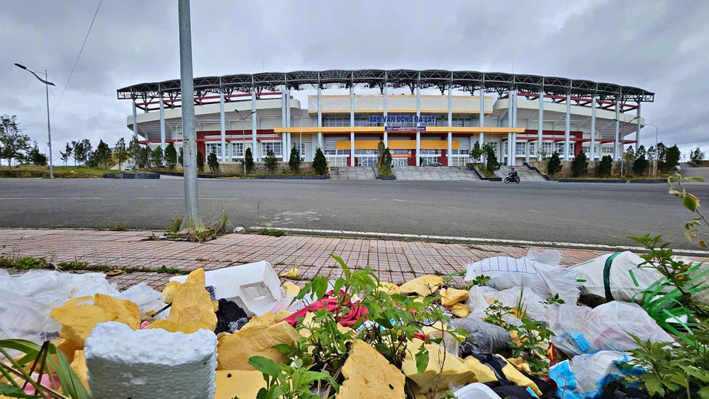 khu liên hợp thể thao Lâm Đồng.jpg
