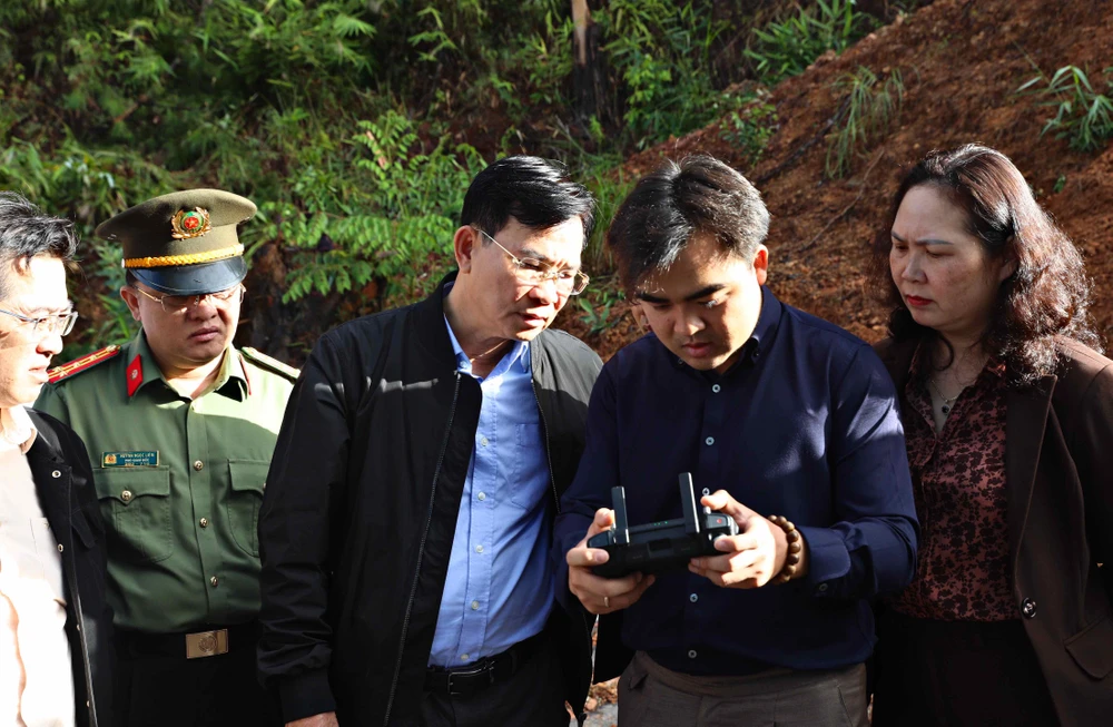 Lam - dong - deo 0 sat.jpg