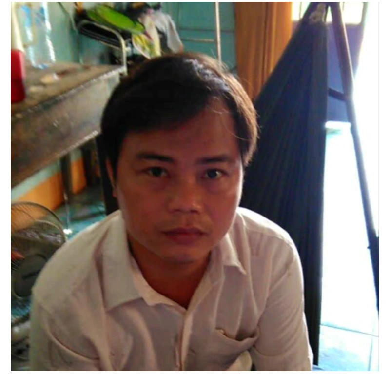 đánh vào mặt phụ nữ