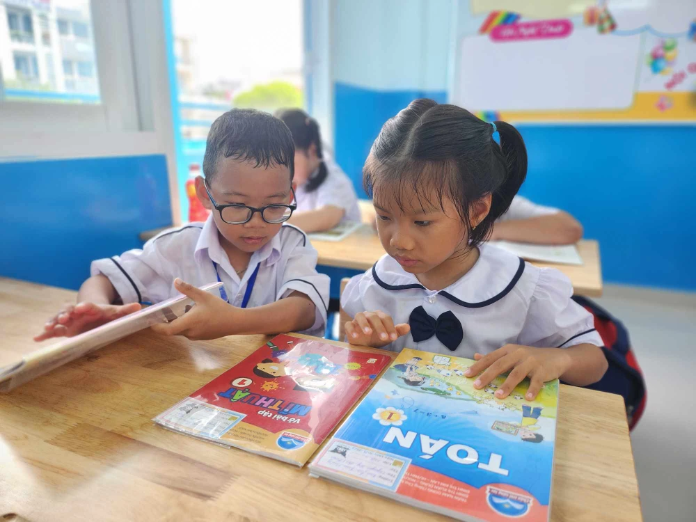 lựa chọn sách giáo khoa plo.jpg