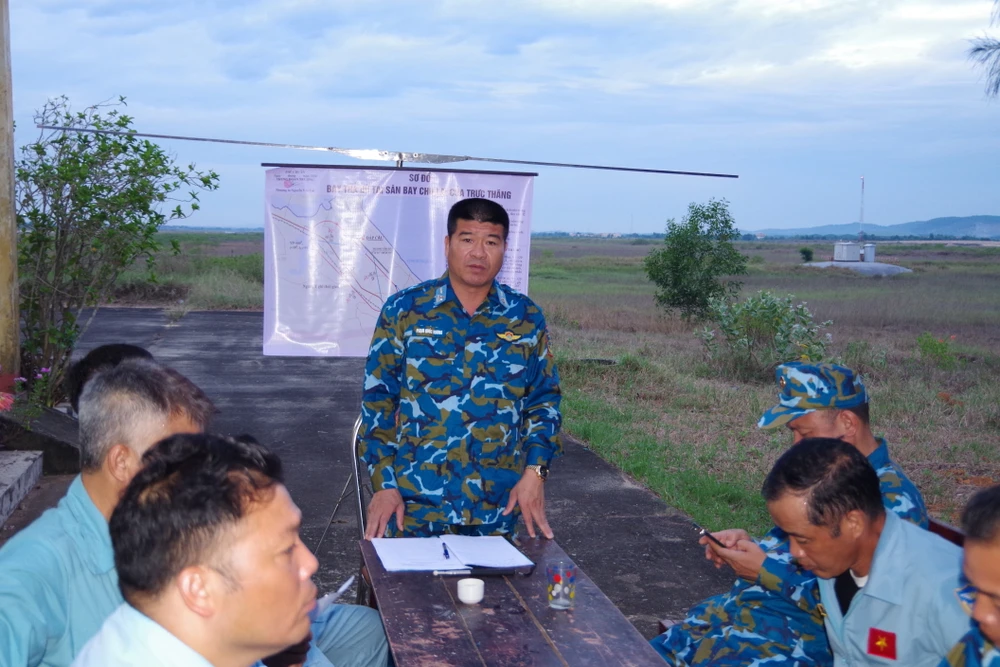 Sư đoàn không quân 372.jpg