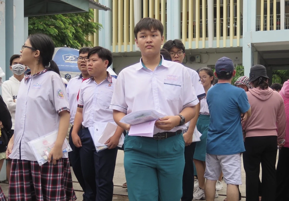 thi vào lớp 10 môn toán 7-6-3.jpg