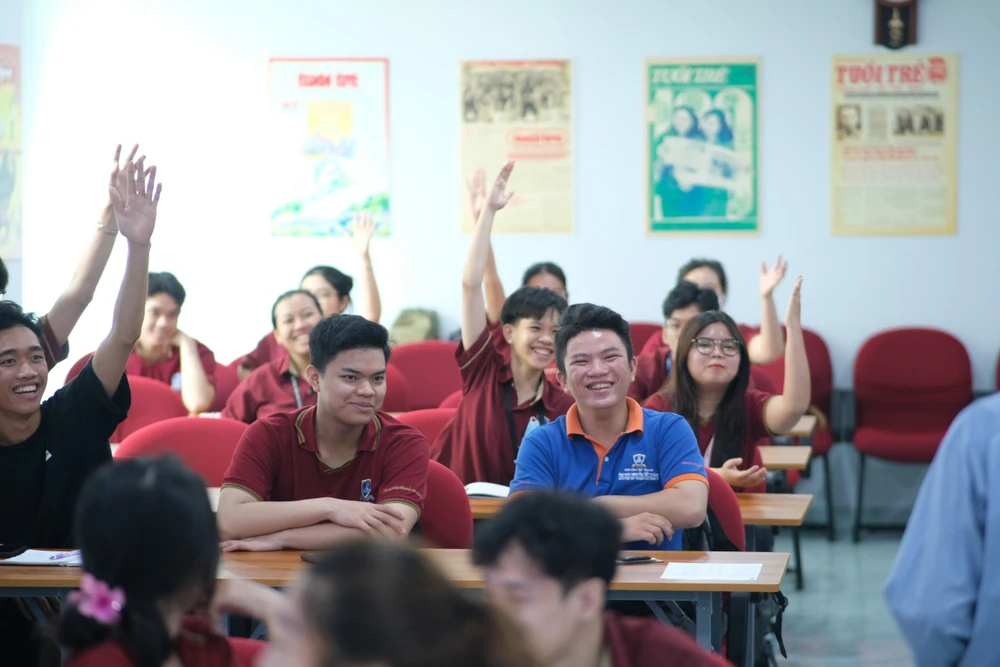 ĐH Nguyễn Tất Thành 2.jpg