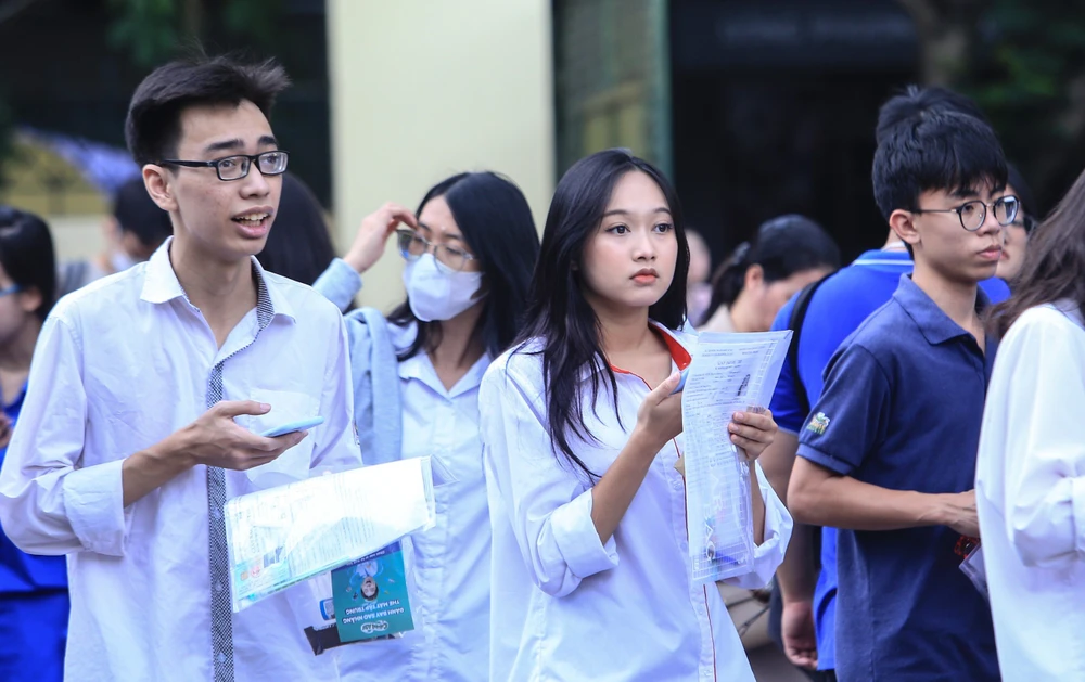 thi tốt nghiệp THPT t10.jpg