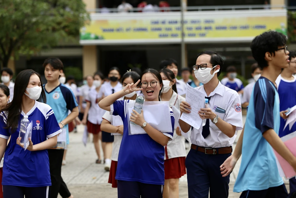 Đề Toán thi tốt nghiệp THPT 2024 7.jpg