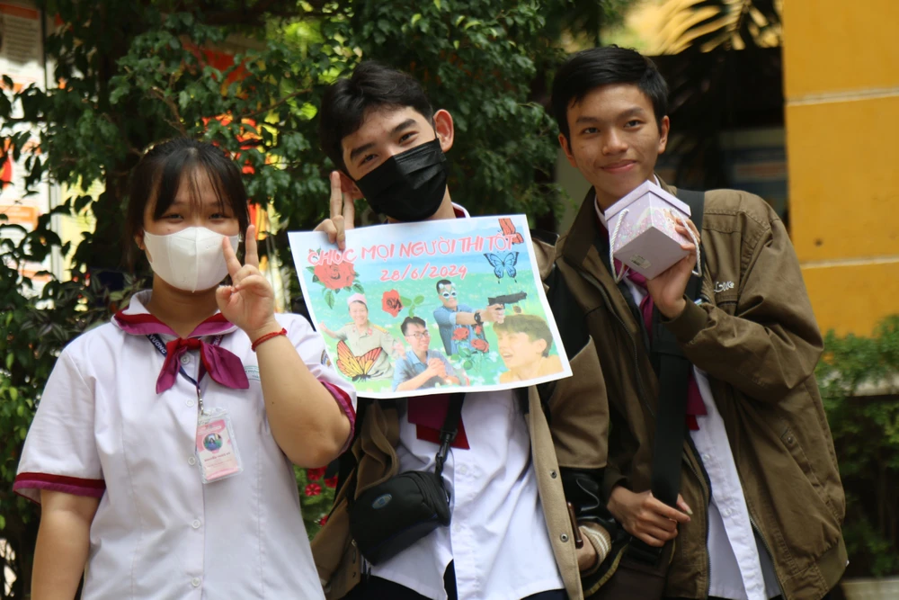 Thi tốt nghiệp THPT nnv.jpg