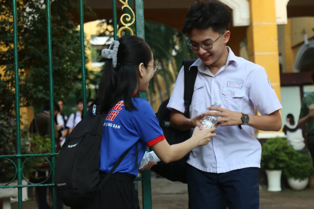 Thi tốt nghiệp THPT Q_5.jpg