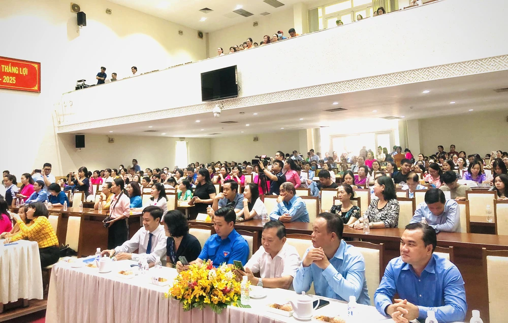 Mức sinh thấp 1.jpg