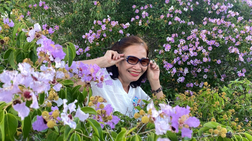 hoa bằng lăng tím 5 (2).jpg