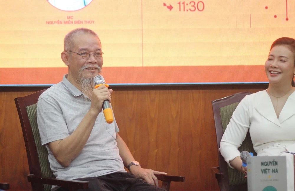 Nhà văn đỗ phấn