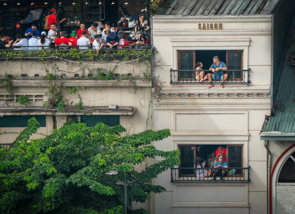 sắc màu mới.jpg