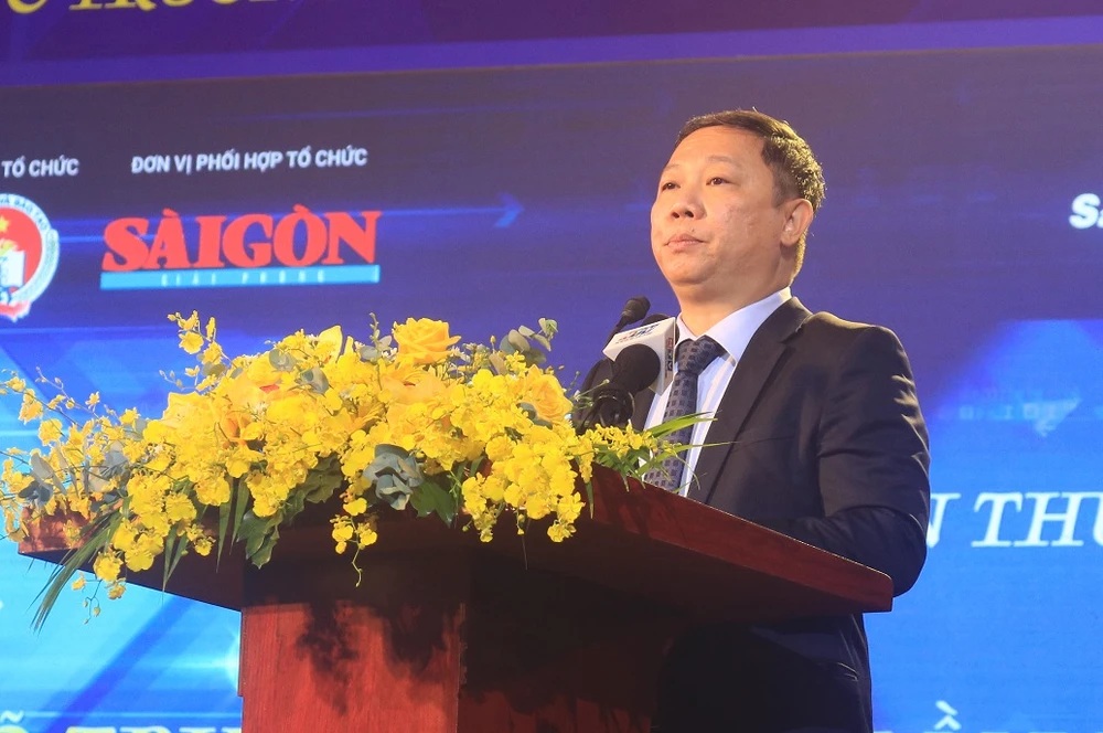 'Thầy giáo công nhân' 59 tuổi trở thành tiến sĩ đạt giải thưởng Võ Trường Toản ảnh 4