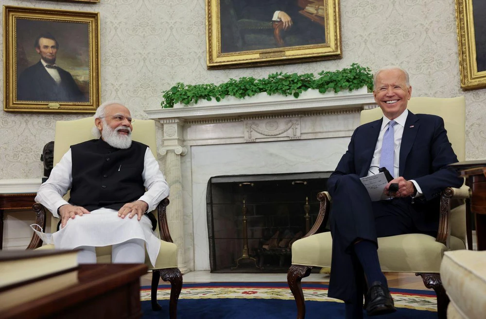 Tổng thống Joe Biden (phải) sẽ có cuộc gặp với Thủ tướng Ấn Độ Narendra Modi (trái) trong ngày 11-4. Ảnh: REUTERS