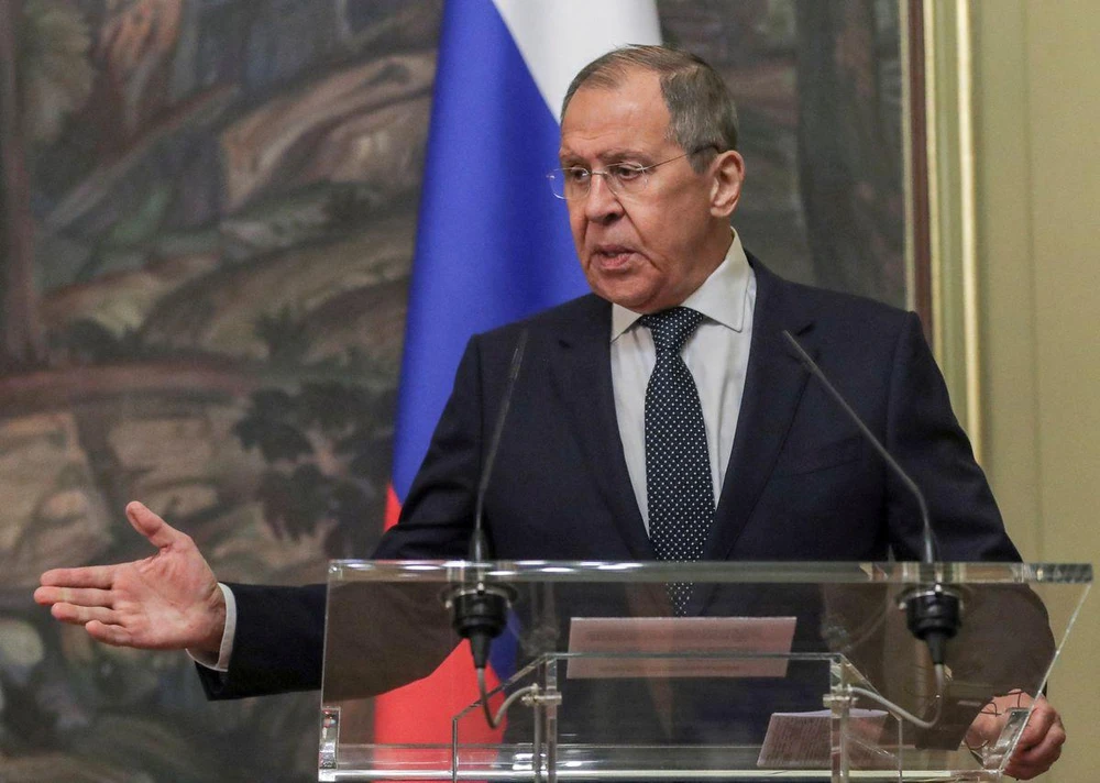 Ngoại trưởng Sergei Lavrov dẫn đầu phái đoàn Nga tham dự hội nghị thượng đỉnh G20. Ảnh: REUTERS