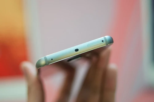 Samsung đang thiếu hụt màn hình cho Galaxy S6 Edge? ảnh 5 Samsung đang thiếu hụt màn hình cho Galaxy S6 Edge? ảnh 5